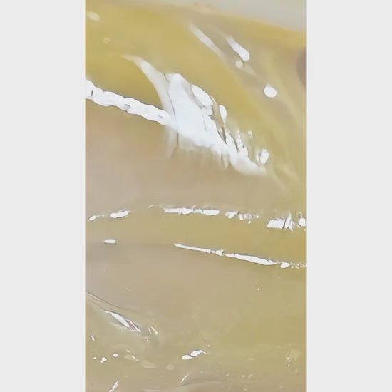 https://cdn.shopify.com/videos/c/o/v/93b3548e339546a987945c075b49c82e.mp4